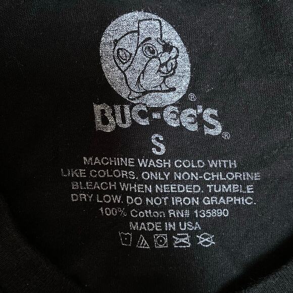 Bucees Shirt Mens Small Black Boo Yah Halloween Ghost Beaver Glow in the Dark - Picture 5 of 5